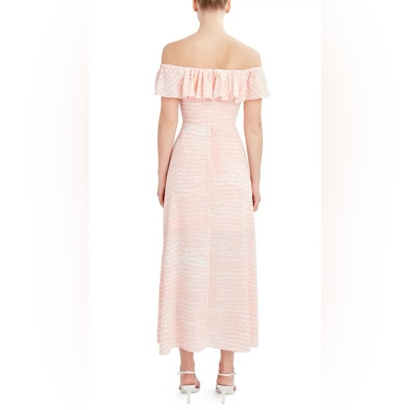 NWT BCGB Paris Women’s Maxi Dress Off The Shoulder Peach Size Medium - Picture 2 of 12